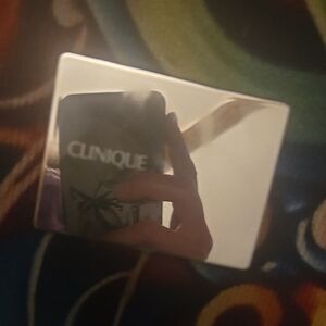 Clinique Berry Delight Blush Compact